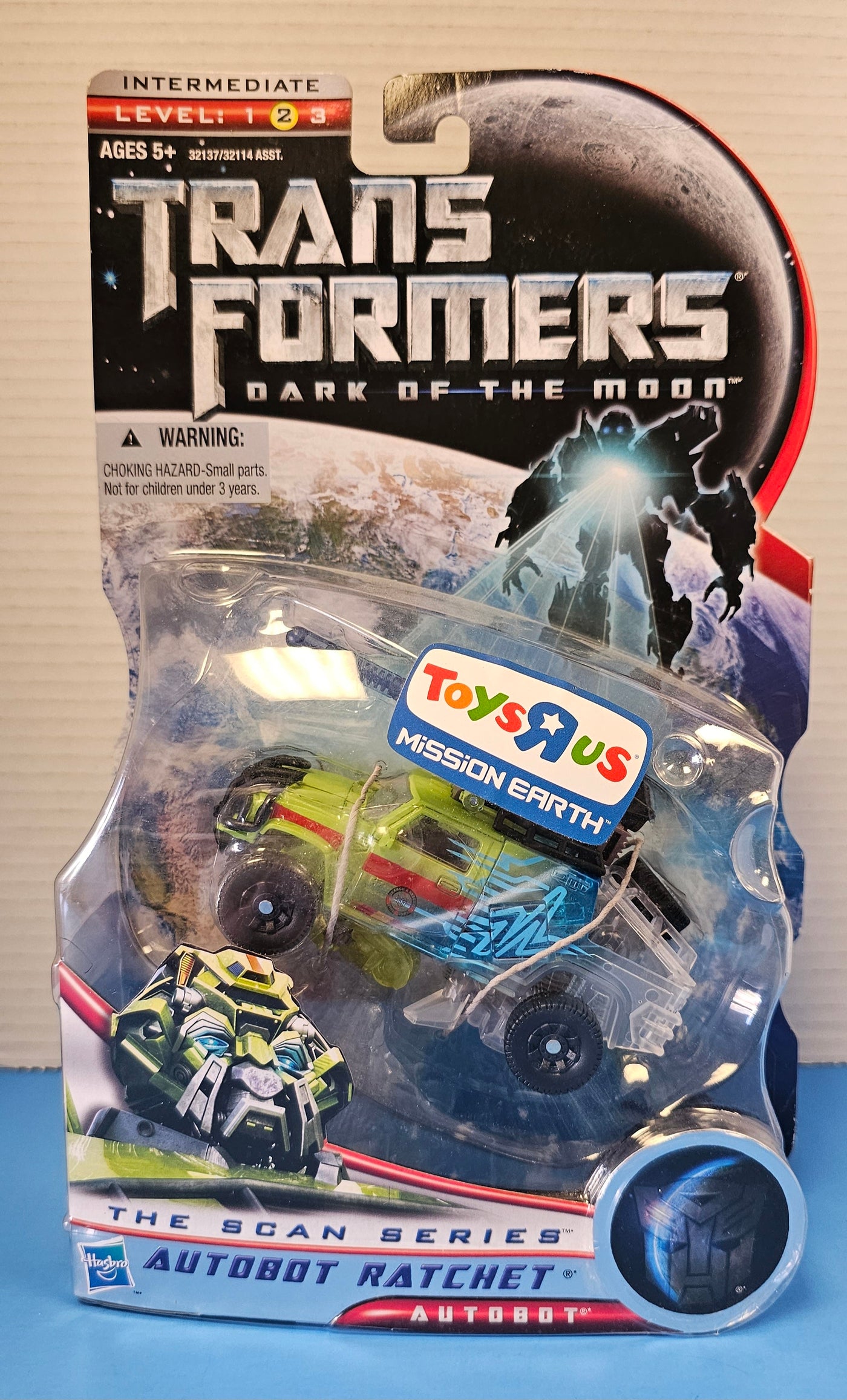 TRANSFORMERS DOTM, THE SCAN SERIES DELUXE SERIES AUTOBOT RATCHET