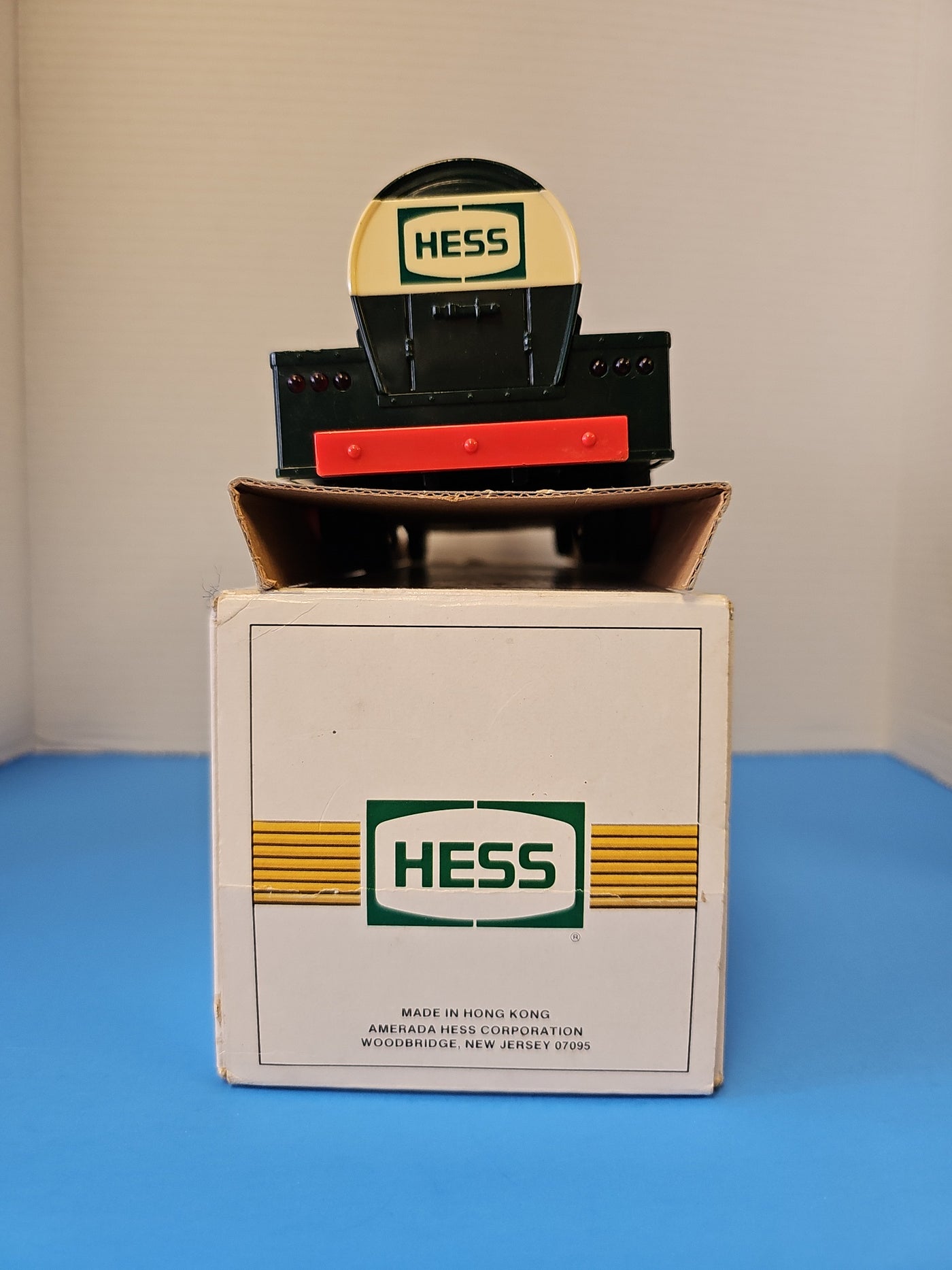 1982/1983 HESS, THE FIRST HESS TRUCK