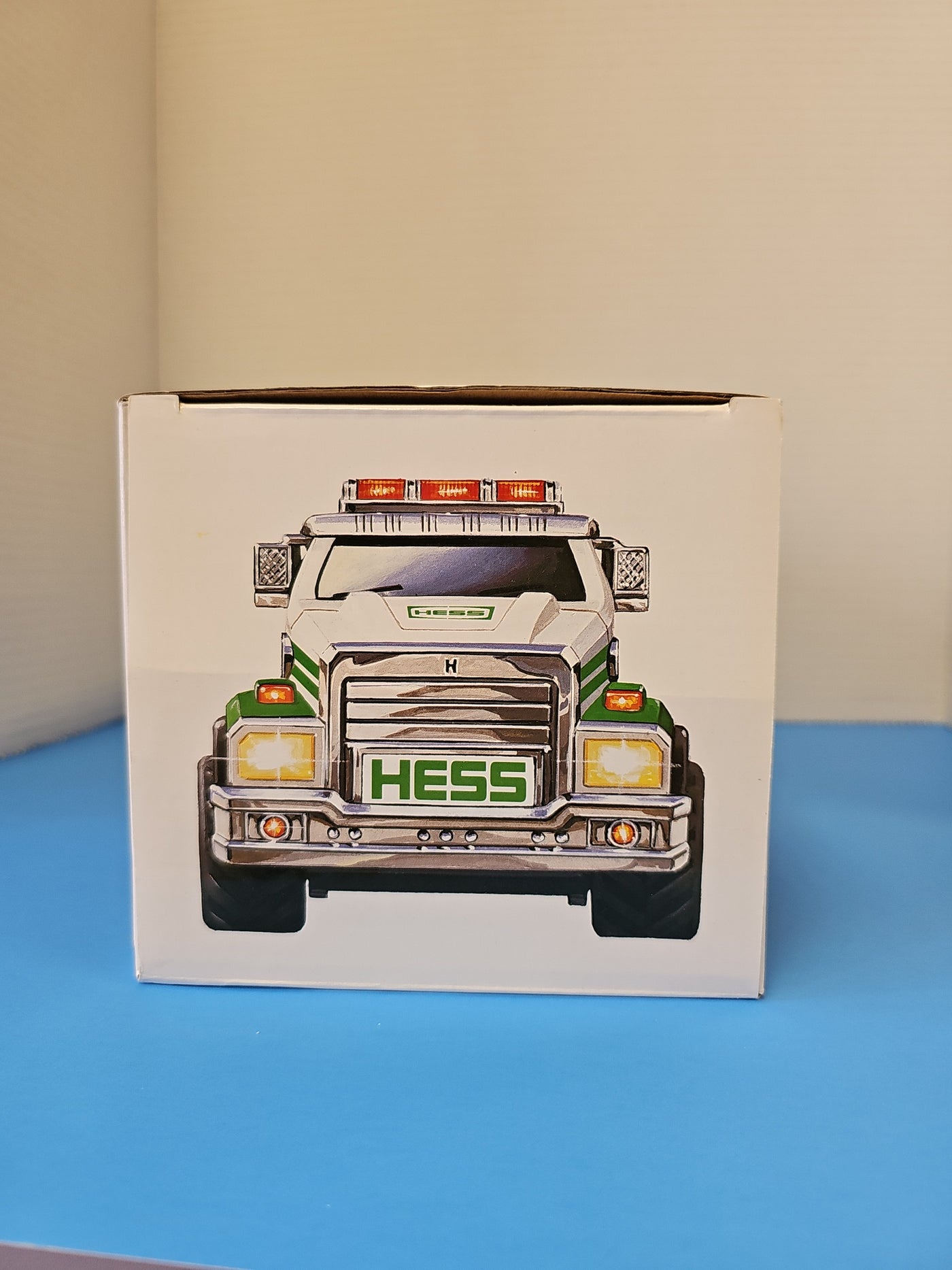2011 HESS TOY TRUCK AND RACE CAR