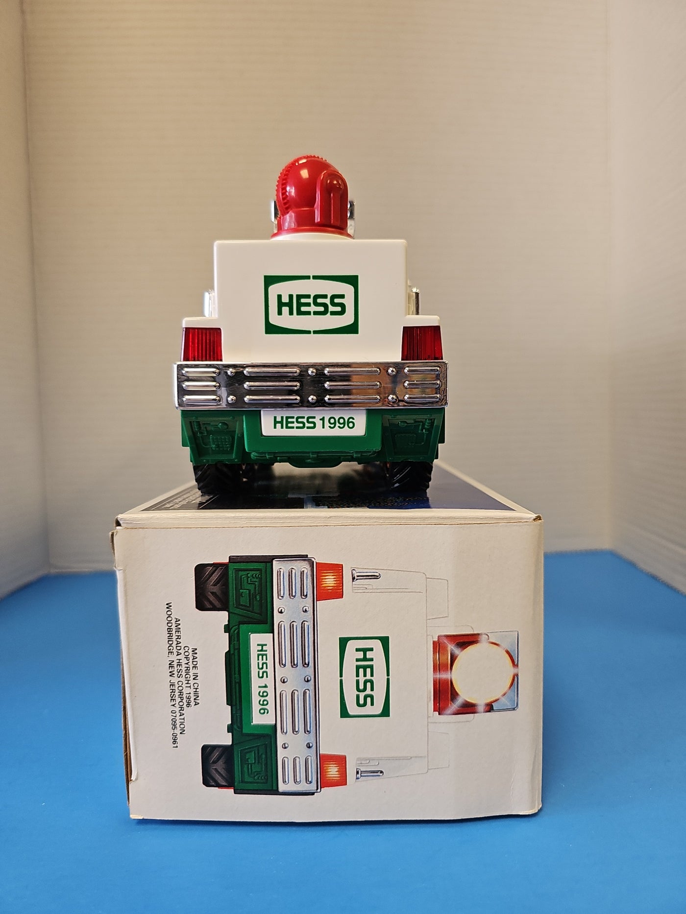 1996 HESS EMERGENCY TRUCK