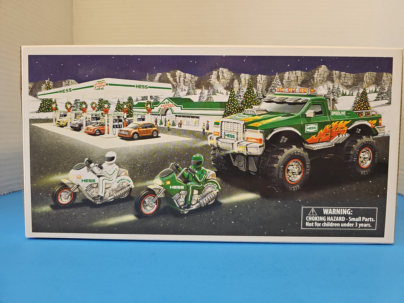 2007 HESS MONSTER TRUCK WITH MOTORCYCLES