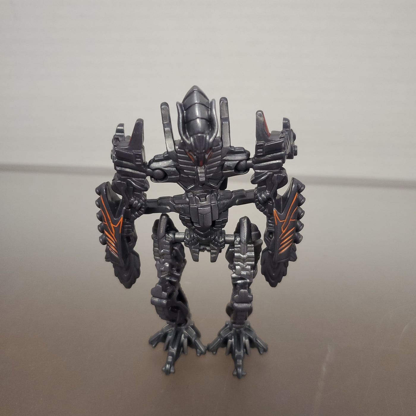 TRANSFORMERS ROTF THE FALLEN LEGEND CLASS COMPLETE