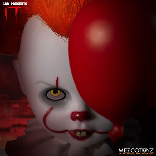 Mezco Toyz LDD Presents: It 2017 Pennywise Doll
